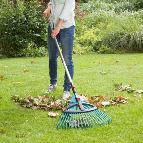 Cán gỗ đa năng dài 180cm Gardena 03728-20