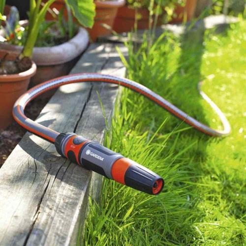 Vòi tưới cổ điển 2 chế độ Gardena 18300-50