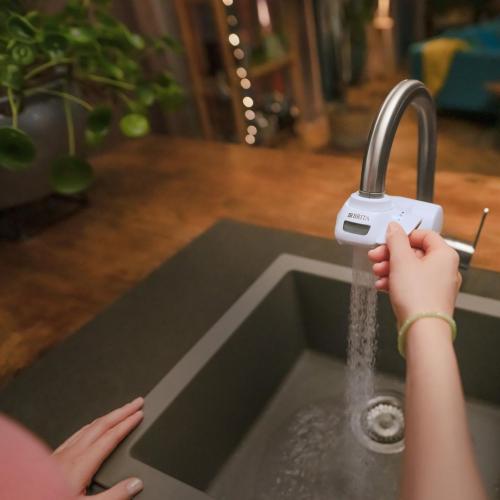 MÁY LỌC NƯỚC TẠI VÒI BRITA ON TAP PRO V-MF TẶNG KÈM 1 LÕI LỌC DỰ PHÒNG