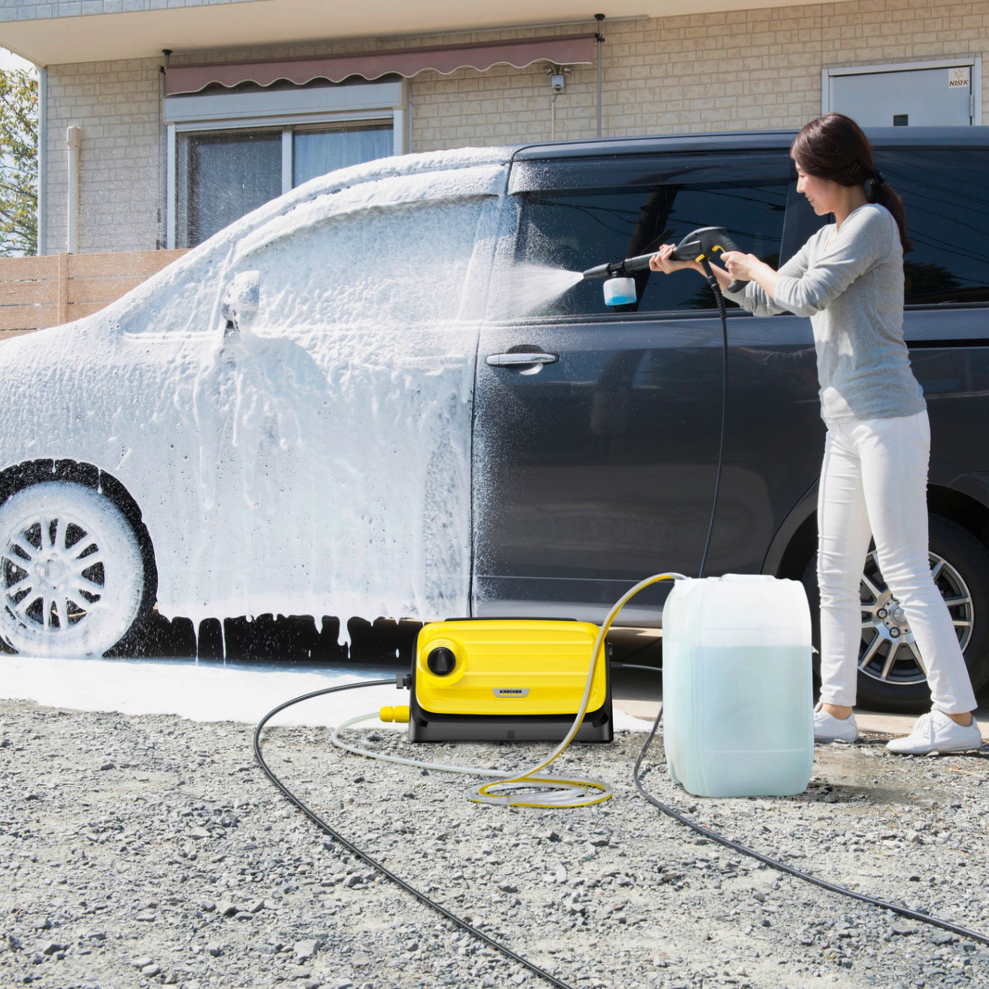 Máy rửa xe mini gia đình Karcher K2 Winner - 1 599-202 2