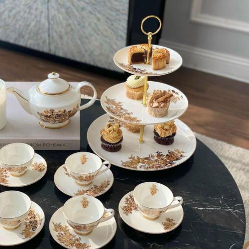 Kệ bánh trà sứ xương châu Âu Imperial hoa cúc