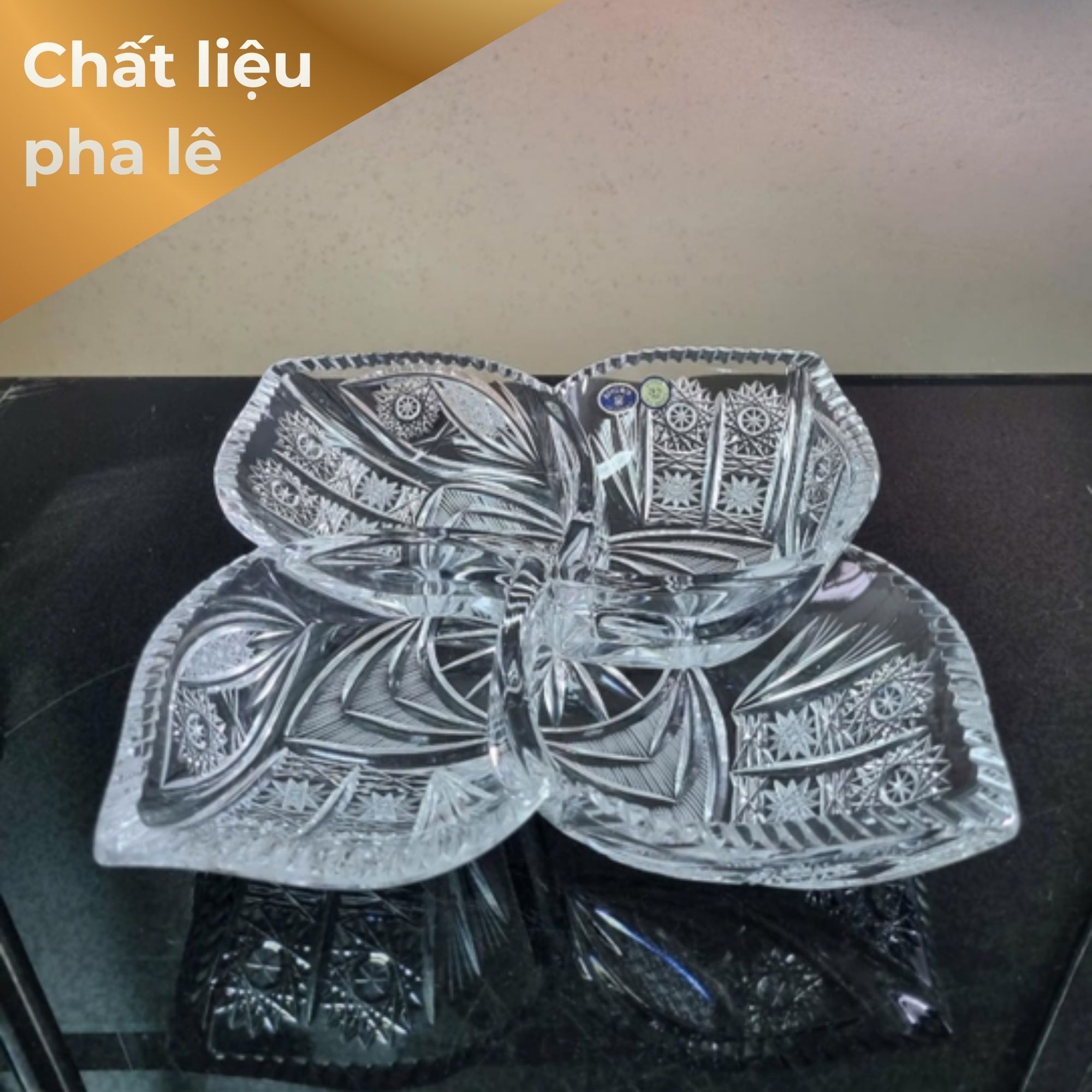 KHAY MỨT 4 CÁNH HOA PHA LÊ MÀI CHÂN CAO BOHEMIA