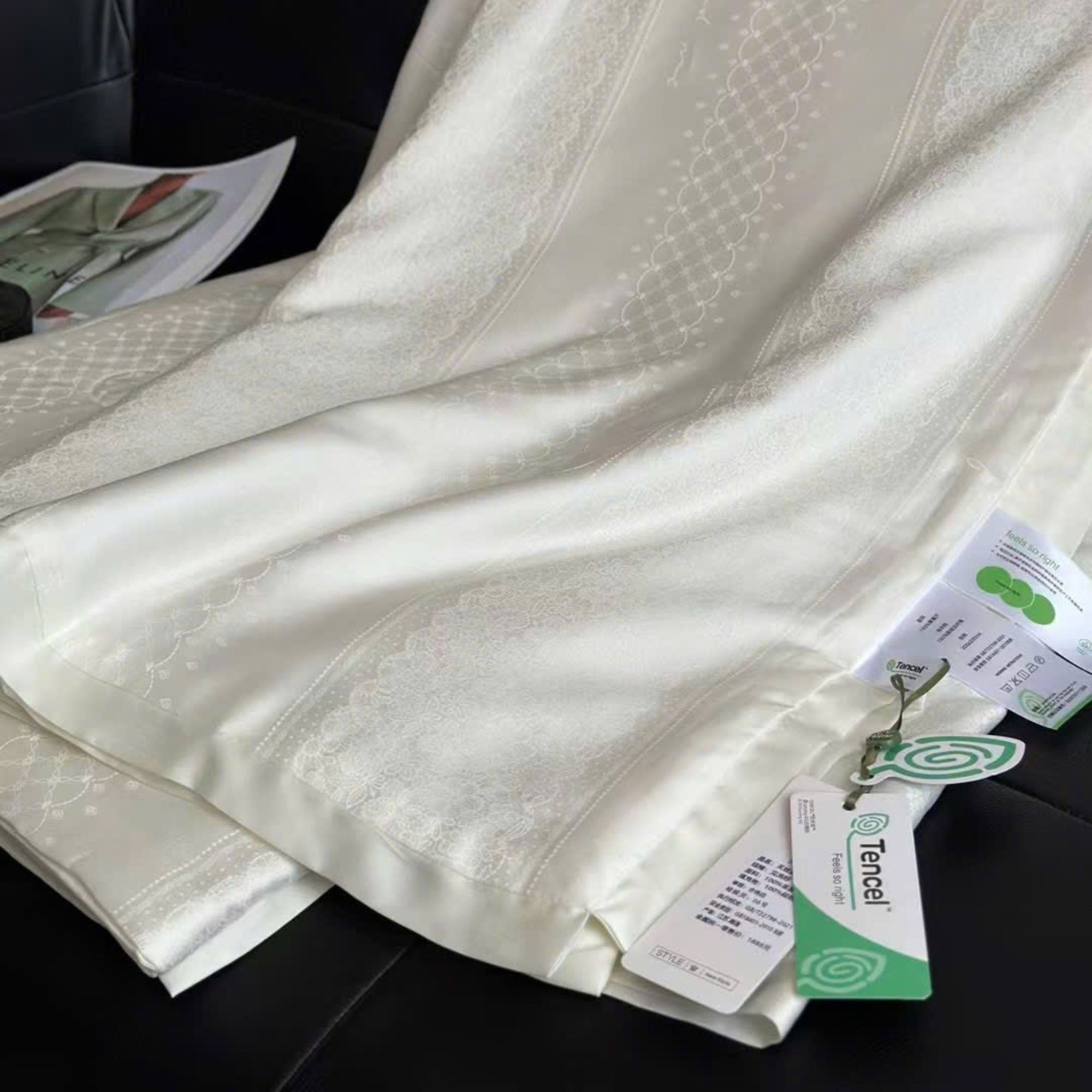 Chăn Lụa Tencel 100s Cao Cấp - Giải Pháp Giấc Ngủ Hoàn Hảo