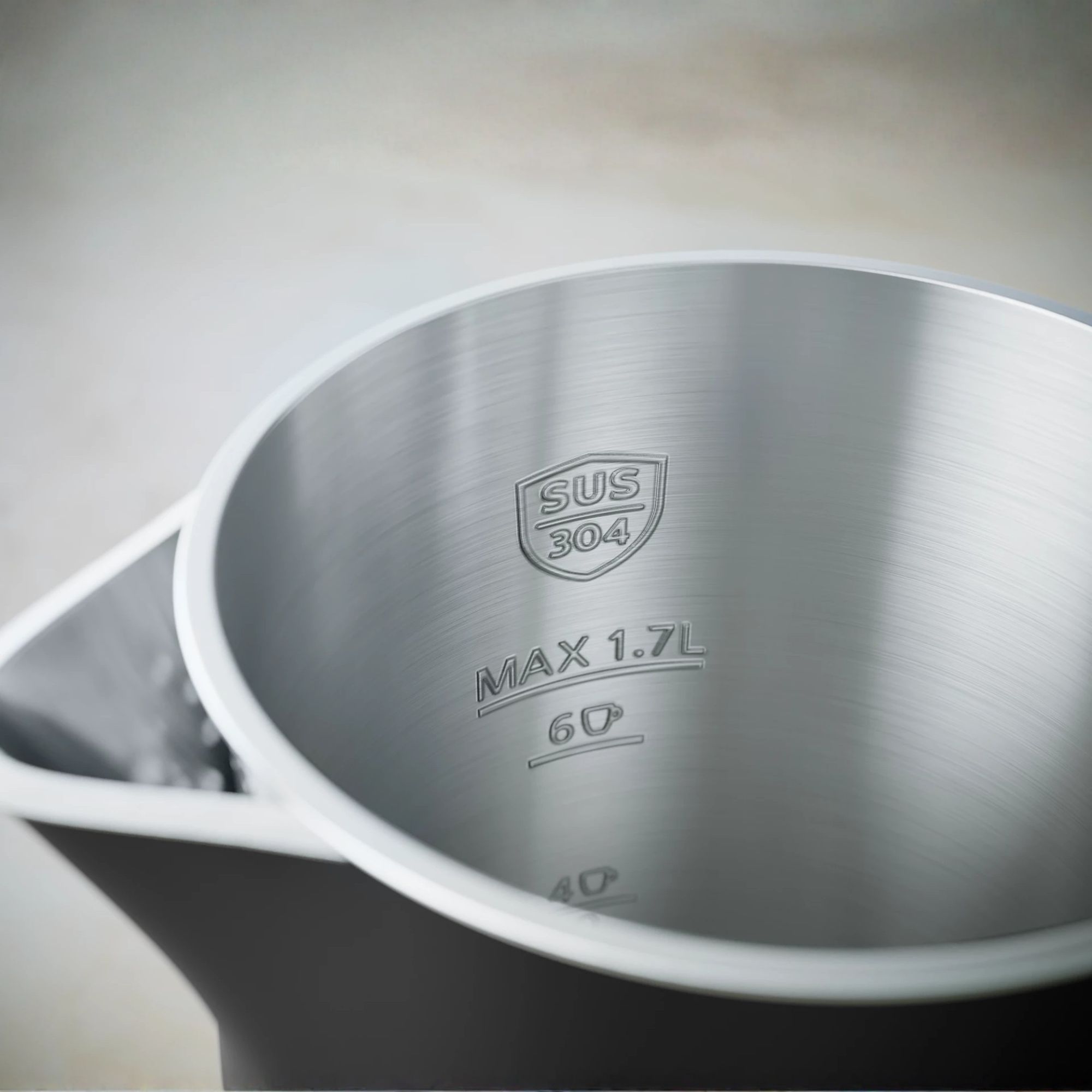 Ấm Siêu Tốc Philips HD9395 90 1 7L - Giải Pháp Đun Nước An Toàn Tiết Kiệm Năng Lượng