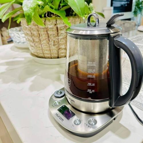 Hurom Tea Master TM-P02FSS - Tuyệt Tác Ấm Pha Trà Chưng Yến Dành Cho Giới Tinh Hoa
