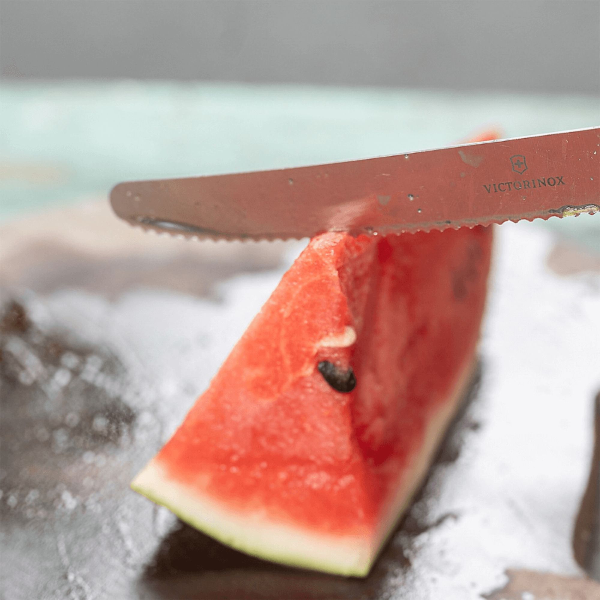 Dao Răng Cưa Victorinox Thụy Sĩ 10cm - Trợ Thủ Đắc Lực Không Cần Mài