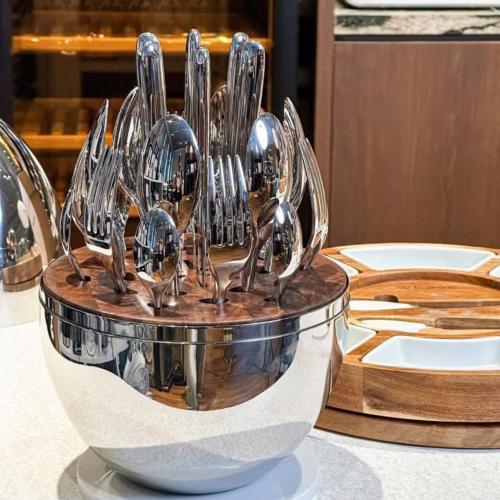 Set Dao Dĩa 24 Món Keller Mã DD105 - Cấu Trúc Inox Nguyên Khối Và Thiết Kế Công Thái Học