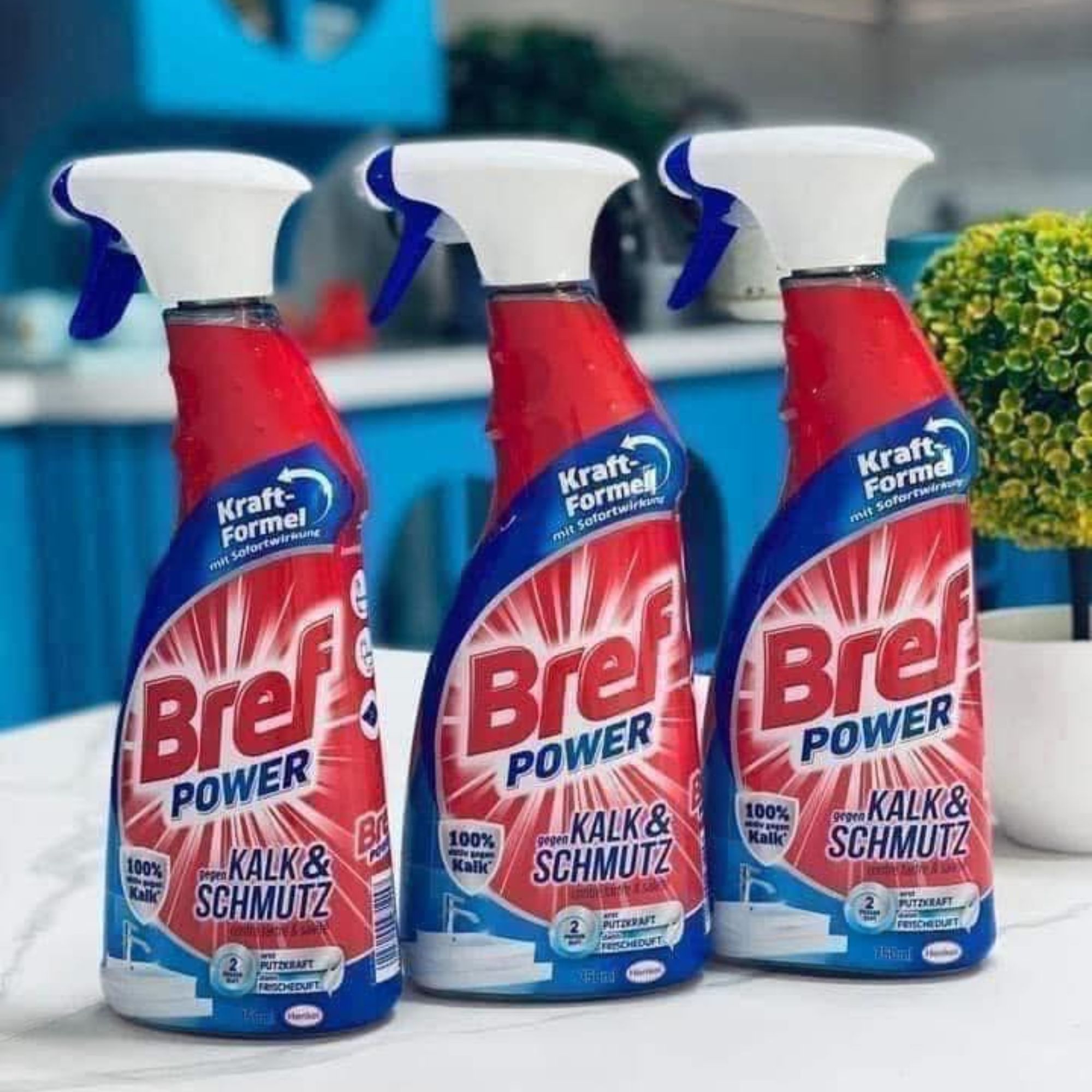 Xịt Vệ Sinh Bref Power 750ml - Đánh Bay Cặn Canxi Và Bụi Bẩn