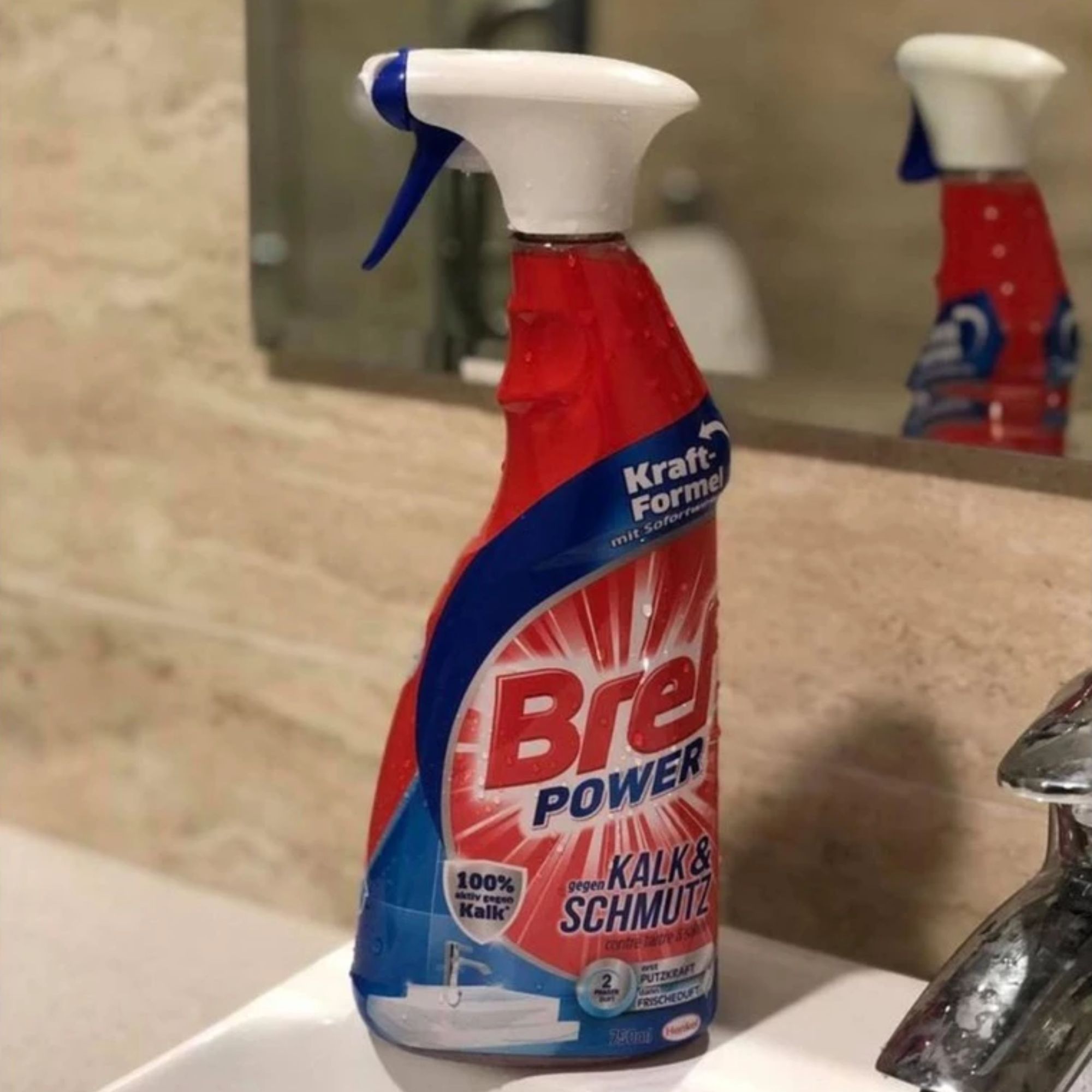 Xịt Vệ Sinh Bref Power 750ml - Đánh Bay Cặn Canxi Và Bụi Bẩn